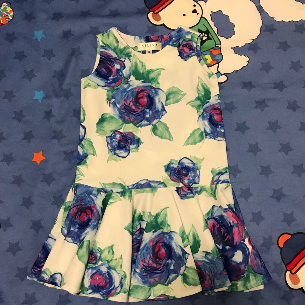 Helena kids dress 4Y (NWOT)